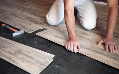 Pose de lames LVT effet chêne naturel dans une maison à Saint-Avold